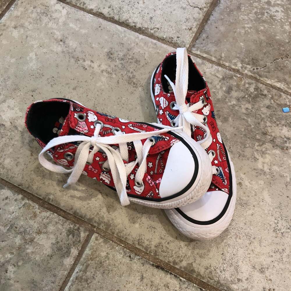 Hello Kitty Converse Low-Top Sneakers Youth Size 12 Red Print